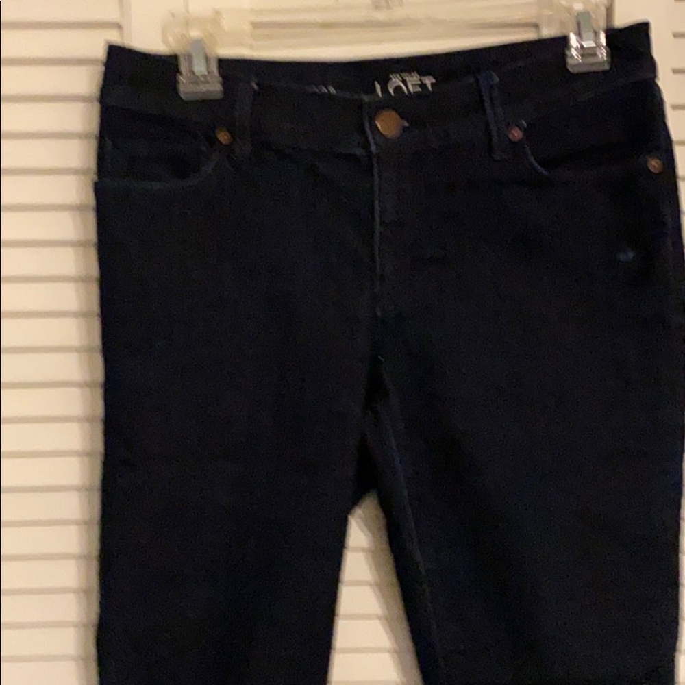 Size 4 Loft Modern Kick crop jeans